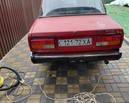 Красный ВАЗ 2107, объемом двигателя 1.7 л и пробегом 1000 тыс. км за 400 $, фото 2 на Automoto.ua