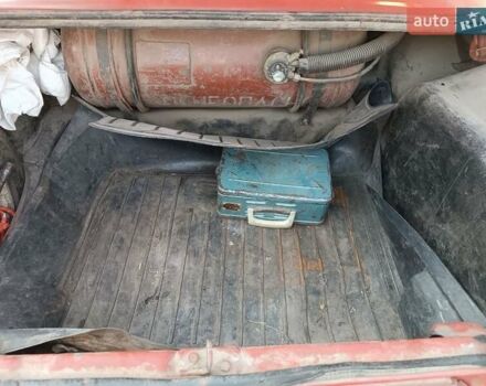 Красный ВАЗ 2107, объемом двигателя 1.5 л и пробегом 35 тыс. км за 594 $, фото 4 на Automoto.ua
