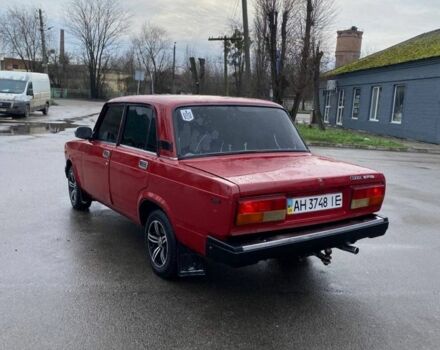 Красный ВАЗ 2107, объемом двигателя 1.5 л и пробегом 250 тыс. км за 1100 $, фото 3 на Automoto.ua