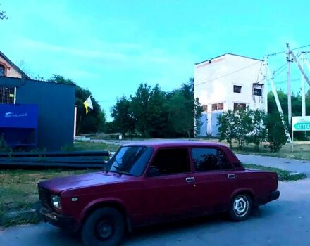 Красный ВАЗ 2107, объемом двигателя 1.5 л и пробегом 0 тыс. км за 255 $, фото 5 на Automoto.ua