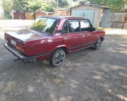Красный ВАЗ 2107, объемом двигателя 1.6 л и пробегом 100 тыс. км за 720 $, фото 3 на Automoto.ua