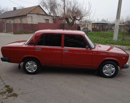 Красный ВАЗ 2107, объемом двигателя 1.5 л и пробегом 98 тыс. км за 615 $, фото 2 на Automoto.ua