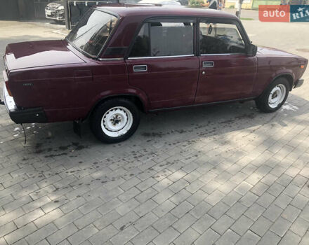 Красный ВАЗ 2107, объемом двигателя 1.5 л и пробегом 169 тыс. км за 1200 $, фото 4 на Automoto.ua