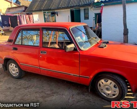 Красный ВАЗ 2107, объемом двигателя 1.6 л и пробегом 0 тыс. км за 800 $, фото 2 на Automoto.ua