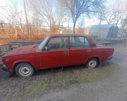 Красный ВАЗ 2107, объемом двигателя 1.5 л и пробегом 70 тыс. км за 393 $, фото 1 на Automoto.ua