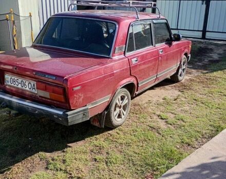 Красный ВАЗ 2107, объемом двигателя 1 л и пробегом 178 тыс. км за 582 $, фото 3 на Automoto.ua
