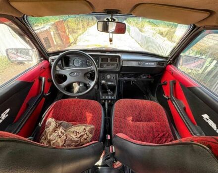 Красный ВАЗ 2107, объемом двигателя 0 л и пробегом 100 тыс. км за 500 $, фото 2 на Automoto.ua