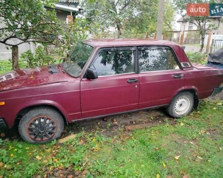 Красный ВАЗ 2107, объемом двигателя 1.5 л и пробегом 201 тыс. км за 650 $, фото 2 на Automoto.ua