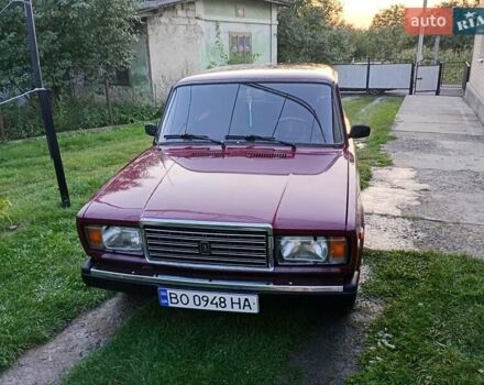 Красный ВАЗ 2107, объемом двигателя 1.5 л и пробегом 230 тыс. км за 1150 $, фото 4 на Automoto.ua