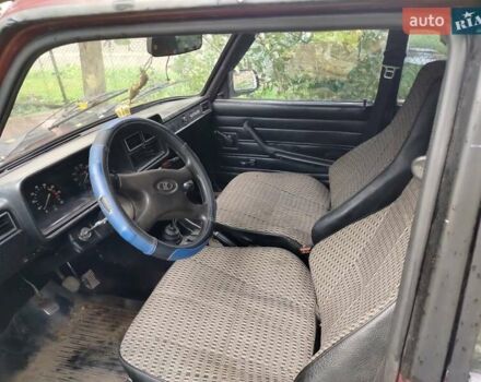 Красный ВАЗ 2107, объемом двигателя 1.5 л и пробегом 201 тыс. км за 650 $, фото 3 на Automoto.ua