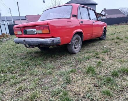 Красный ВАЗ 2107, объемом двигателя 1.5 л и пробегом 82 тыс. км за 1100 $, фото 3 на Automoto.ua