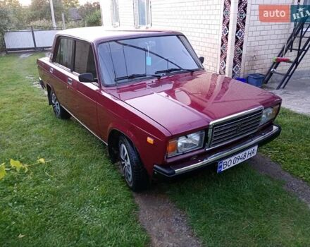Красный ВАЗ 2107, объемом двигателя 1.5 л и пробегом 230 тыс. км за 1150 $, фото 2 на Automoto.ua