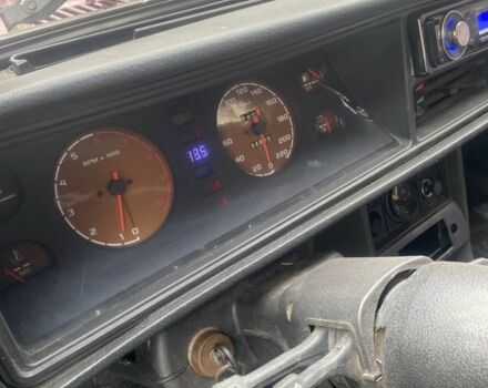 Красный ВАЗ 2107, объемом двигателя 1.5 л и пробегом 150 тыс. км за 1200 $, фото 5 на Automoto.ua