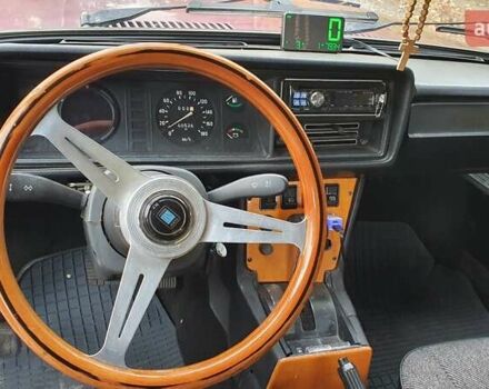 ВАЗ 2107 2001 в Днепре (Днепропетровске) на Automoto.ua Красный ВАЗ 2107, объемом двигателя 1.6 л и пробегом 65 тыс. км за 2000 $, фото 10 на Automoto.ua