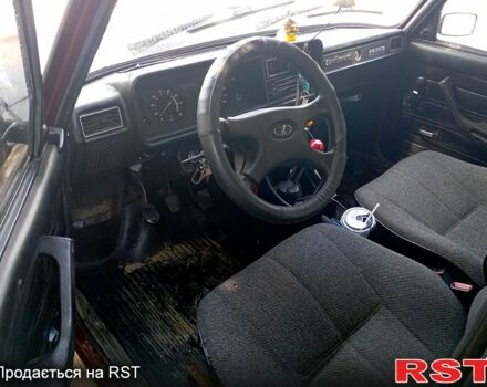 Красный ВАЗ 2107, объемом двигателя 1.6 л и пробегом 0 тыс. км за 1070 $, фото 2 на Automoto.ua