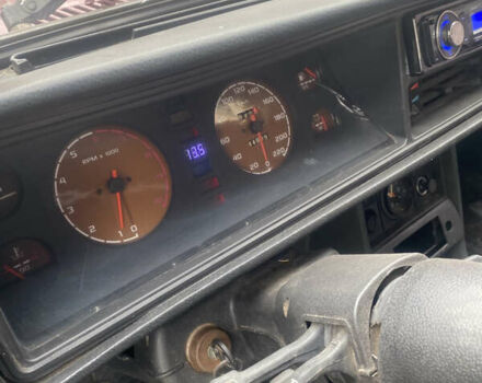 Красный ВАЗ 2107, объемом двигателя 1.45 л и пробегом 150 тыс. км за 1100 $, фото 4 на Automoto.ua