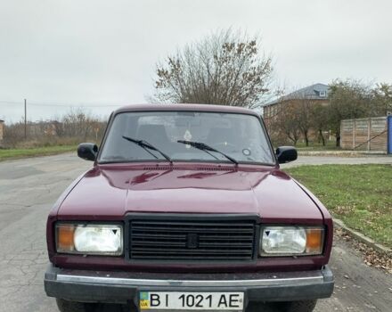 Красный ВАЗ 2107, объемом двигателя 1.5 л и пробегом 150 тыс. км за 1200 $, фото 1 на Automoto.ua