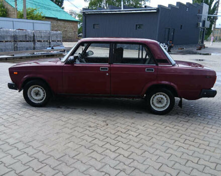 ВАЗ 2107 2001 в Славянске на Automoto.ua Красный ВАЗ 2107, объемом двигателя 1.5 л и пробегом 113 тыс. км за 1453 $, фото 2 на Automoto.ua