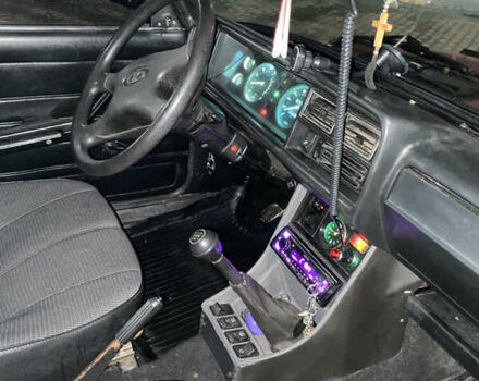 Красный ВАЗ 2107, объемом двигателя 1.57 л и пробегом 73 тыс. км за 2000 $, фото 10 на Automoto.ua