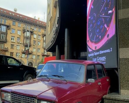 Красный ВАЗ 2107, объемом двигателя 1.5 л и пробегом 66 тыс. км за 1100 $, фото 6 на Automoto.ua