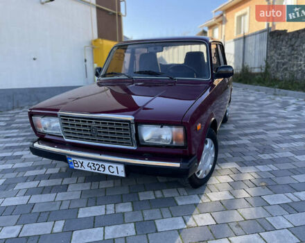 Красный ВАЗ 2107, объемом двигателя 1.5 л и пробегом 89 тыс. км за 1799 $, фото 1 на Automoto.ua