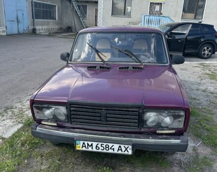 Красный ВАЗ 2107, объемом двигателя 1.5 л и пробегом 80 тыс. км за 821 $, фото 1 на Automoto.ua