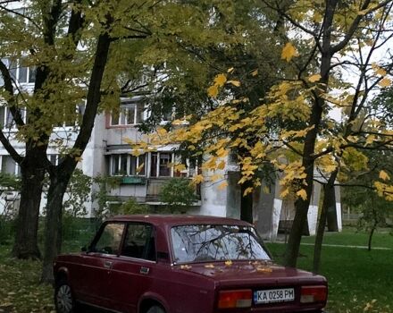 Красный ВАЗ 2107, объемом двигателя 1.5 л и пробегом 66 тыс. км за 1100 $, фото 4 на Automoto.ua