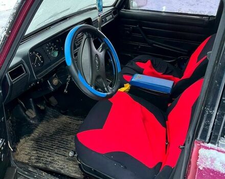 Красный ВАЗ 2107, объемом двигателя 15 л и пробегом 300 тыс. км за 750 $, фото 2 на Automoto.ua