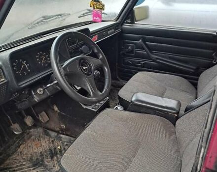 Красный ВАЗ 2107, объемом двигателя 1.5 л и пробегом 87 тыс. км за 425 $, фото 4 на Automoto.ua
