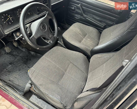 Красный ВАЗ 2107, объемом двигателя 1.5 л и пробегом 185 тыс. км за 750 $, фото 7 на Automoto.ua