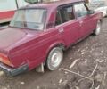 Красный ВАЗ 2107, объемом двигателя 1.6 л и пробегом 300 тыс. км за 450 $, фото 4 на Automoto.ua