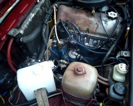 ВАЗ 2107 2003 в Кропивницком (Кировограде) на Automoto.ua Красный ВАЗ 2107, объемом двигателя 1.6 л и пробегом 46 тыс. км за 1600 $, фото 7 на Automoto.ua