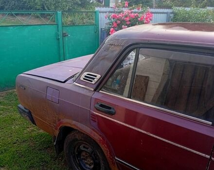 Красный ВАЗ 2107, объемом двигателя 1.6 л и пробегом 0 тыс. км за 600 $, фото 1 на Automoto.ua