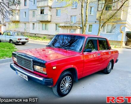 Красный ВАЗ 2107, объемом двигателя 1.6 л и пробегом 1 тыс. км за 1050 $, фото 1 на Automoto.ua