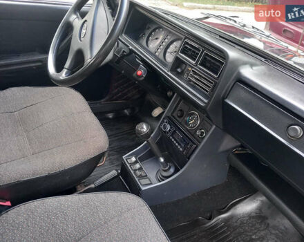 Красный ВАЗ 2107, объемом двигателя 1.5 л и пробегом 70 тыс. км за 1550 $, фото 10 на Automoto.ua