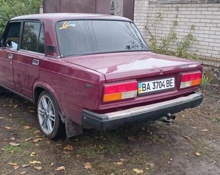 ВАЗ 2107 2004 у Новоукраинке на Automoto.ua Червоний ВАЗ 2107, об'ємом двигуна 1.5 л та пробігом 99 тис. км за 1426 $, фото 2 на Automoto.ua