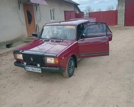 Красный ВАЗ 2107, объемом двигателя 1.45 л и пробегом 50 тыс. км за 1200 $, фото 3 на Automoto.ua