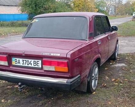 ВАЗ 2107 2004 у Новоукраинке на Automoto.ua Червоний ВАЗ 2107, об'ємом двигуна 1.5 л та пробігом 99 тис. км за 1426 $, фото 5 на Automoto.ua