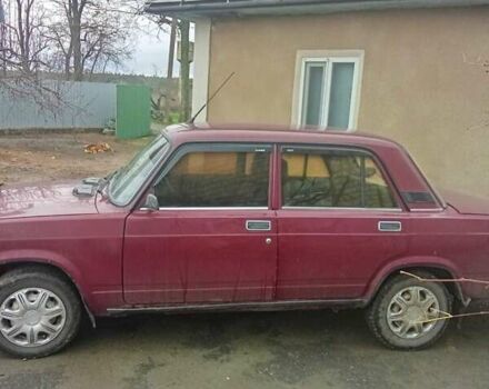Красный ВАЗ 2107, объемом двигателя 1.45 л и пробегом 63 тыс. км за 1200 $, фото 2 на Automoto.ua