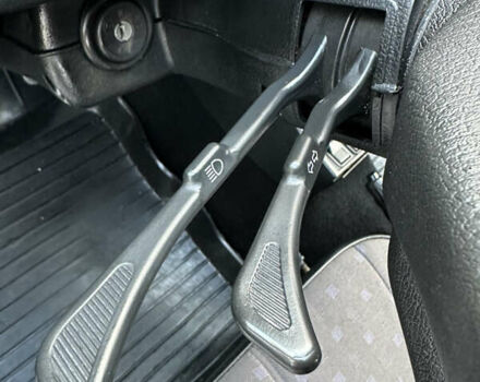 ВАЗ 2107 2004 в Виннице на Automoto.ua Красный ВАЗ 2107, объемом двигателя 1.5 л и пробегом 77 тыс. км за 2450 $, фото 76 на Automoto.ua