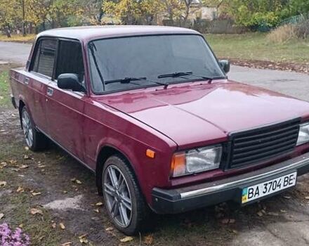 ВАЗ 2107 2004 у Новоукраинке на Automoto.ua Червоний ВАЗ 2107, об'ємом двигуна 1.5 л та пробігом 99 тис. км за 1426 $, фото 6 на Automoto.ua