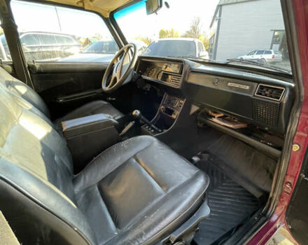 ВАЗ 2107 2004 у Хотине на Automoto.ua Червоний ВАЗ 2107, об'ємом двигуна 1.5 л та пробігом 30 тис. км за 1300 $, фото 15 на Automoto.ua