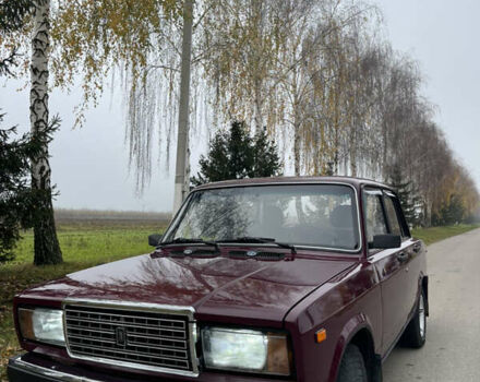 Червоний ВАЗ 2107, об'ємом двигуна 1.5 л та пробігом 31 тис. км за 2000 $, фото 2 на Automoto.ua