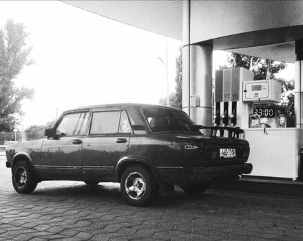 Красный ВАЗ 2107, объемом двигателя 0 л и пробегом 1000 тыс. км за 242 $, фото 2 на Automoto.ua