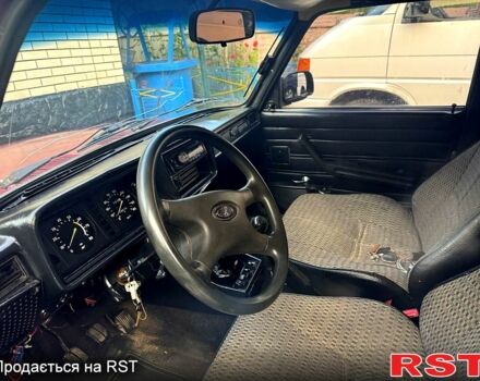 Красный ВАЗ 2107, объемом двигателя 1.5 л и пробегом 200 тыс. км за 600 $, фото 4 на Automoto.ua