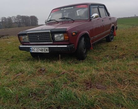 Красный ВАЗ 2107, объемом двигателя 1.5 л и пробегом 98 тыс. км за 1000 $, фото 1 на Automoto.ua