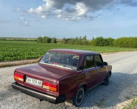 Красный ВАЗ 2107, объемом двигателя 1.5 л и пробегом 97 тыс. км за 850 $, фото 2 на Automoto.ua