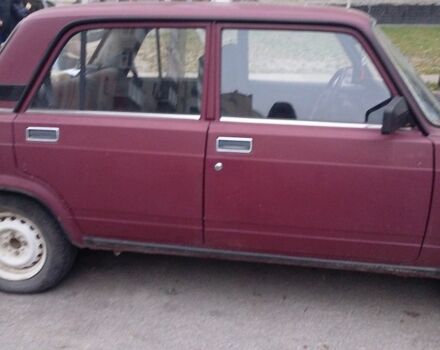 Красный ВАЗ 2107, объемом двигателя 1.5 л и пробегом 76 тыс. км за 1000 $, фото 1 на Automoto.ua