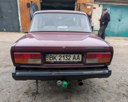 Красный ВАЗ 2107, объемом двигателя 1.5 л и пробегом 144 тыс. км за 1500 $, фото 2 на Automoto.ua