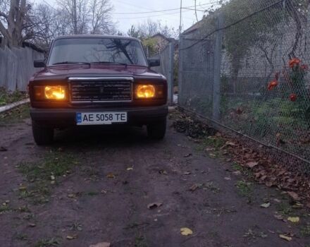 Красный ВАЗ 2107, объемом двигателя 1.5 л и пробегом 500 тыс. км за 945 $, фото 5 на Automoto.ua